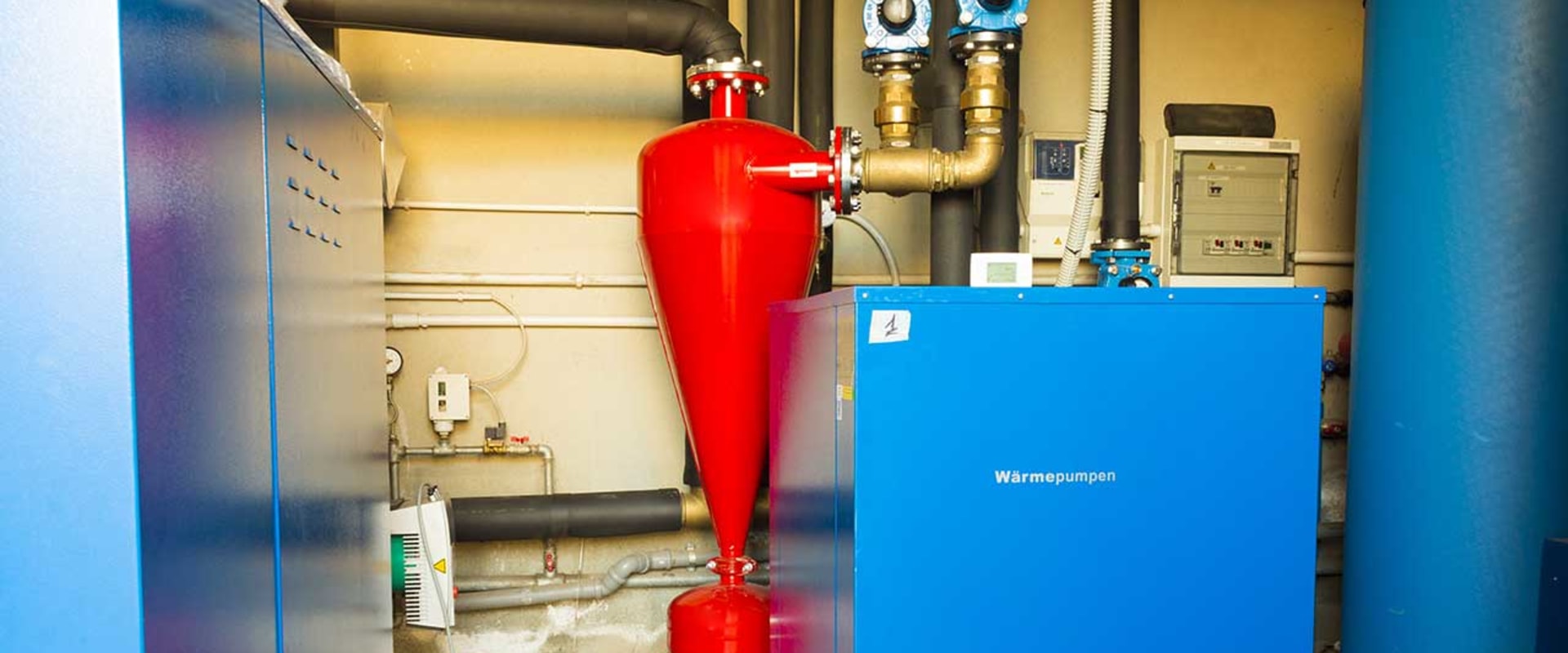 How much does it cost to heat with geothermal?