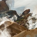 How much electricity does geothermal energy use?